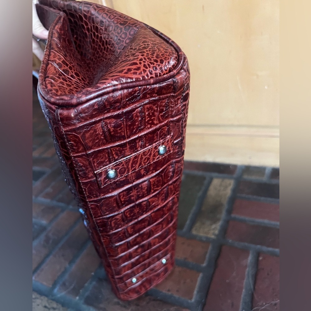 Veari brown crocodile satchel purse - Picture 8 of 11